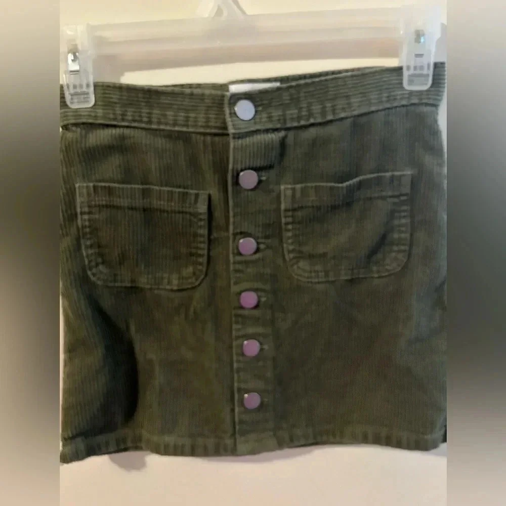The Children's Place Girls Button Corduroy Skirt - Olive Vine in 6x/7​​​​​​​